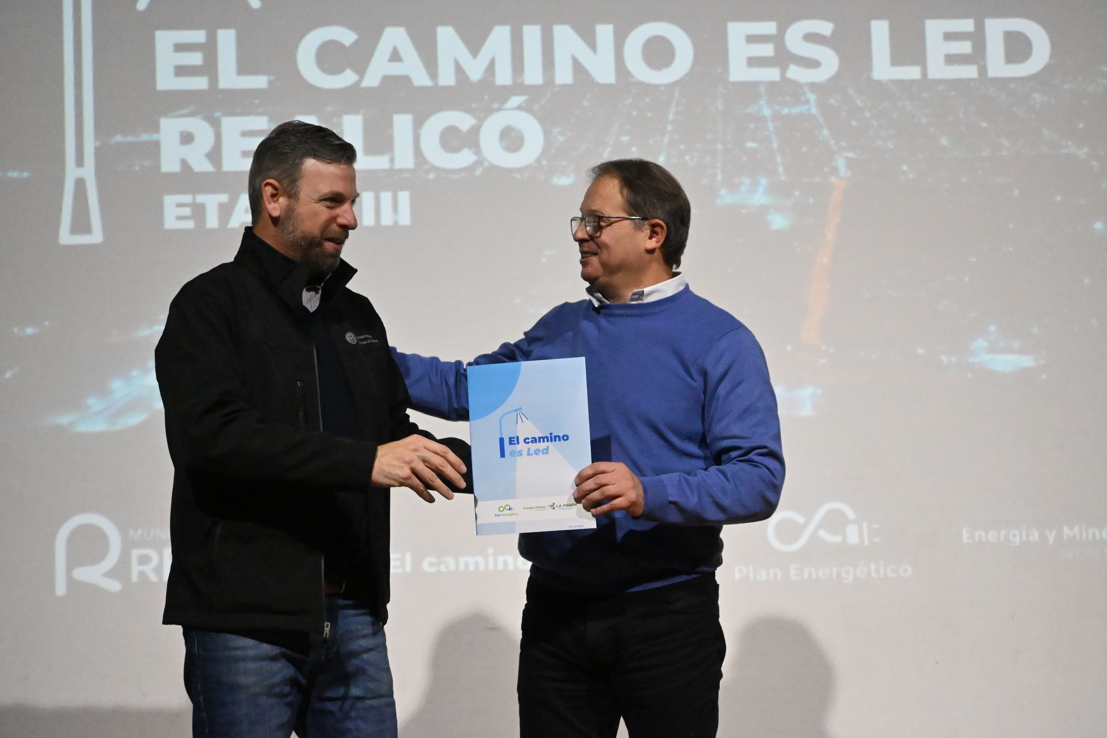 Realicó firmó un nuevo convenio y recibió luminarias LED para seguir avanzando hacia un alumbrado público más eficiente