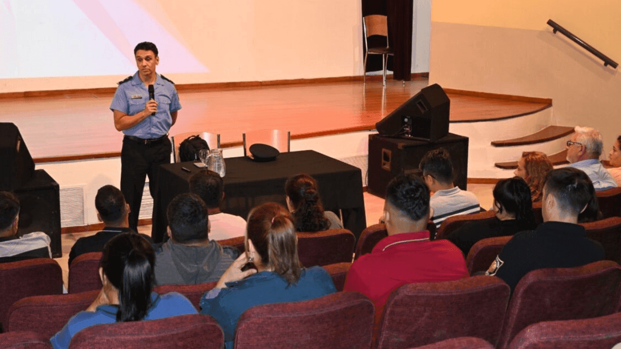 Se realizó charla informativa sobre seguridad privada